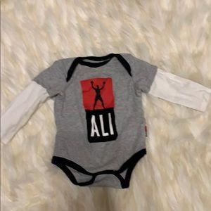 Boys Jordan Long sleeve onesie size 6-9mo